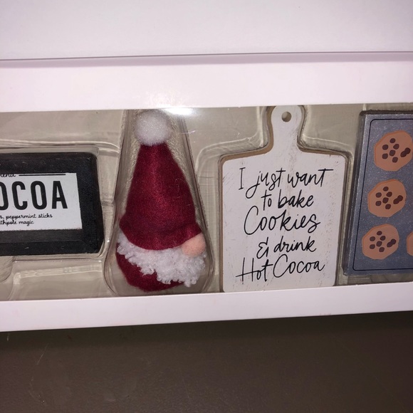 Hot Cocoa/Gnome Tiered Tray Decor - Picture 3 of 4